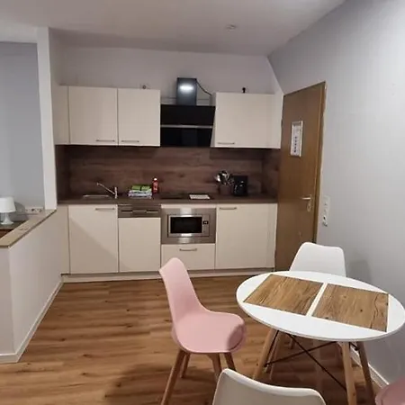 Neding * 霍恩斯坦